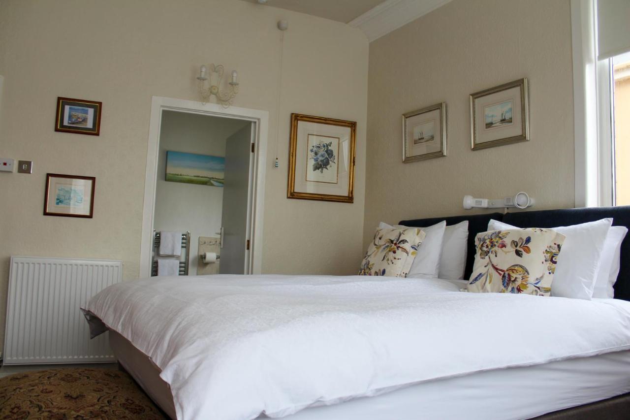 The Gaydon Bed & Breakfast Lytham St Annes Ngoại thất bức ảnh