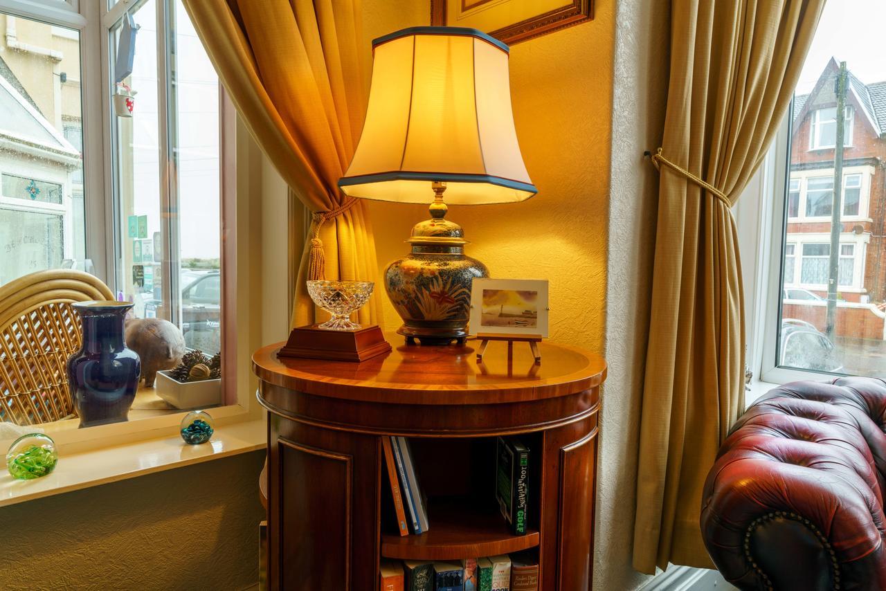 The Gaydon Bed & Breakfast Lytham St Annes Ngoại thất bức ảnh