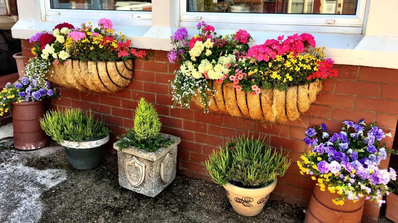 The Gaydon Bed & Breakfast Lytham St Annes Ngoại thất bức ảnh
